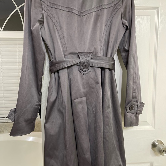 Jessica Simpson Size Small Womens Trench Coat/ Jacket Belted -Excellent - Picture 10 of 16